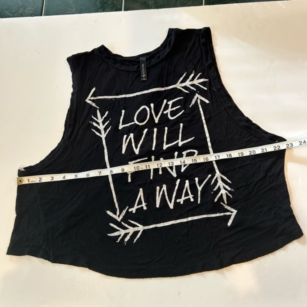 FULL TILT BLACK OPEN BACK & CROP MUSCLE TANK LOVE WILL FIND A WAY SIZE SMALL